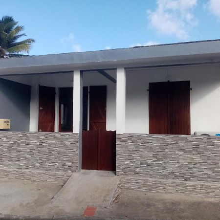 Maison De Vacances Baca Vue Sur Mer Capesterre ภายนอก รูปภาพ
